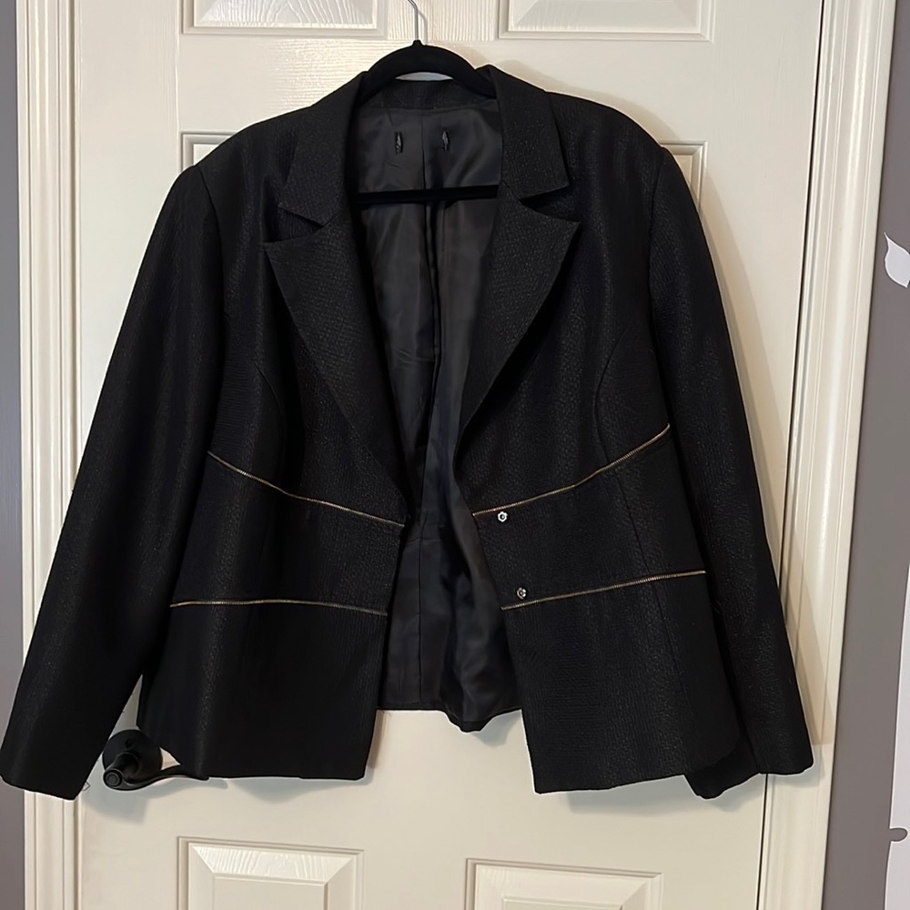 Black womens plus blazer Macy’s no label gold zipper size 22W shimmery